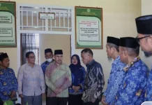Amar Manaf Tinjau Lahan Pembangunan KUA Tobelo Utara
