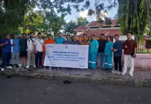 PLN UP3 Tobelo dan YBM Berbagi Takjil Ramadan