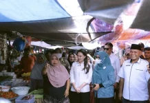 Tinjau Pasar Galala, Gubernur Sherly Dengar Keluhan Pedagang
