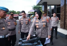 Kapolres Ternate Periksa Senjata Api Dinas Sesuai Prosedur