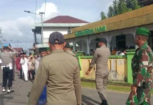 Babinsa Koramil 1501-06/Loloda Jaga Keamanan Sholat Idul Fitri