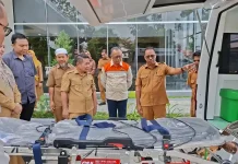 Dinkes Haltim Apresiasi Bantuan Ambulans PT Position untuk RSUD