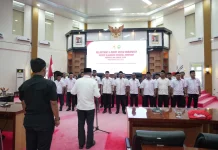 Sarbin Sehe Lantik Ketua dan Pengurus KONI Haltim 2026-2030