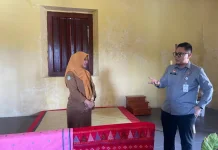 Lindungi Tenun Koloncucu lewat Skema Indikasi Geografis