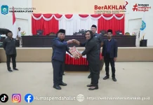DPRD Halut Serahkan Rekomendasi LKPJ 2025 ke Bupati Piet Babua