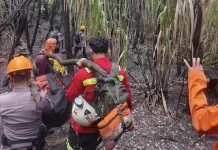 Tim Rescue NHM Bantu Evakuasi Korban Erupsi Dukono