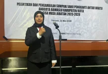 Putri Nurdiana Dilantik Jadi Anggota PAW Bawaslu Ternate