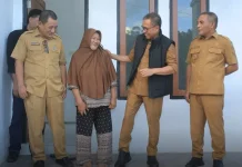 Pemda Halteng Serahkan RLH sebagai Komitmen Sosial Daerah
