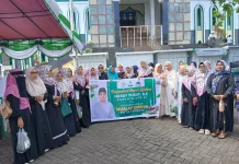 Hasby Yusuf Salurkan Kurban untuk Mualaf Center Ternate