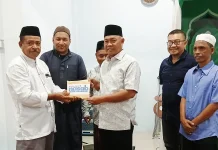 Yayasan Nasab Serahkan Bantuan ke Masjid Ar-Rahman