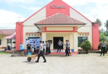 Sambut Hari Bhayangkara Ditlantas Bersihkan Gereja El Shadai