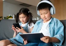 Tips Membatasi Penggunaan Gawai pada Anak