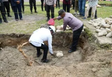 Wabup Halteng dan Kapolda Letakkan Batu Pertama Gedung SPKT