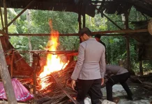 Polisi Bongkar Lokasi Produksi Miras di Pulau Taliabu