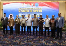 Kunjungi Malut, Komisi III DPR-RI Soroti Kasus Pembunuhan Patani Barat