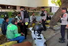 Patroli Humanis Polisi Ajak Masyarakat Jaga Kamtibmas di Ternate