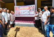 Polsek Sulabesi Barat di Kepulauan Sula Pasang Baliho Karhutla
