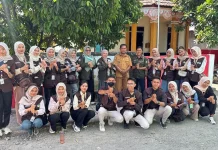 Olah Ikan Lokal Jadi Pangan Bergizi, Mahasiswa Unkhair Dampingi Warga Desa Galala