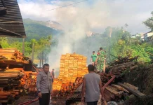 Polres Dalami Kebakaran Penampungan Kayu di Sangaji Ternate