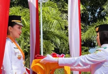 Gubernur Sherly Ajak Warga Rawat Persatuan di HUT ke-81 RI