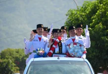usai Kibarkan Bendera Pusaka di Istana, Mardhatilla Disambut Meriah Warga Tidore