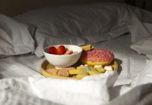 Makanan yang Sebaiknya Tidak Dikonsumsi sebelum Tidur