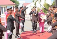 Polres Sula Gelar Upacara Pelepasan Wakapolres
