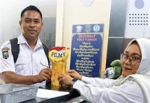 Bayar Pajak via QRIS, Warga Halbar Dapat Minyak Goreng Gratis