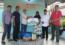 Pemkot Ternate Serahkan Bantuan Baznas kepada Korban Angin Puting Beliung