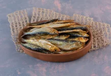 Ikan Asin: Nikmat, Bergizi, namun Tinggi Garam