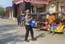 Komunitas Bentor di Morotai Dapat Sembako di HUT Ke-71 Lalu Lintas