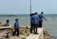 Bupati Ubaid Siapkan Penanganan Talud dan Rumah Warga Lolobata