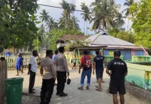 Personel Polsek Mangoli Timur Cegah Konflik di Desa Waitamela