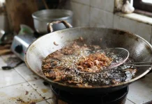 Jangan Abaikan, Ini Dampak Minyak Goreng yang Sudah Menghitam