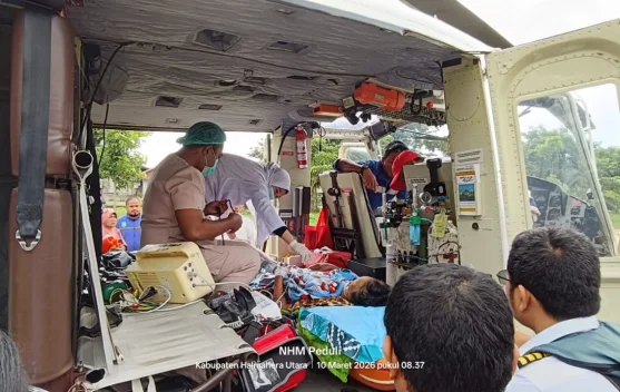 NHM Terbangkan Pasien Rujukan Tobelo-Manado Dengan Helikopter
