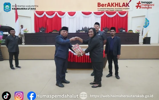DPRD Halut Serahkan Rekomendasi LKPJ 2025 ke Bupati Piet Babua