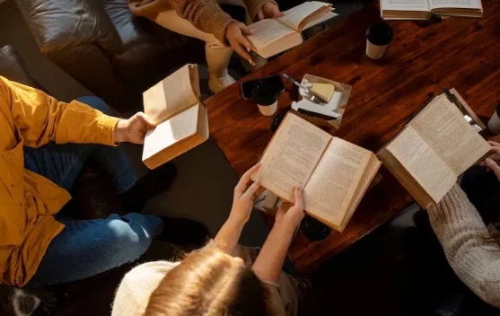 Hari Buku Nasional, Perluas Pengetahuan dengan Membaca Buku