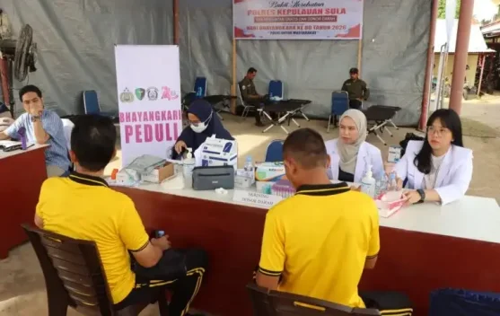 Sambut HUT Bhayangkara, Polres Sula Laksanakan CKG dan Donor Darah