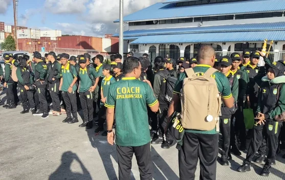 Rombongan Popda Sula menuju Morotai Gunakan KM. Holly Mari