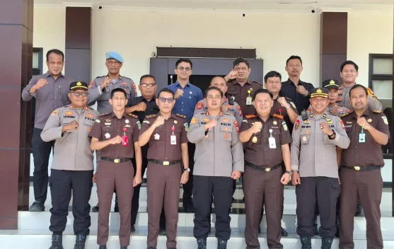 Kapolres Haltim Kunjungi Kejari dan Markas Brigif Tp 28/Bari Fola