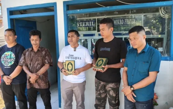 Hasby Yusuf Dukung Pendidikan Al-Qur'an di Tidore lewat Bantuan Mushaf