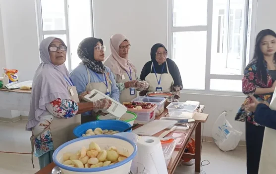 Pelaku UMKM Halteng Dibekali Pemasaran Digital dan Desain Kemasan