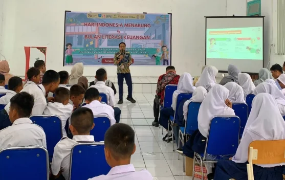 Program KEJAR Dipercepat, OJK Malut Sasar Pelajar SRMP 26 Kota Ternate