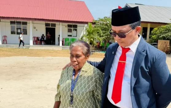 Ibu Agustina Rumthe, Guru Sepuh yang Mengabdi di Ujung Pasifik