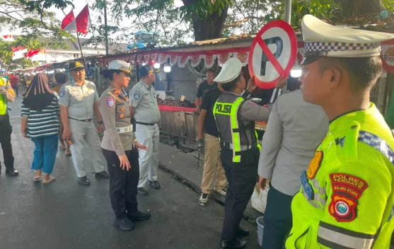 Satlantas Ternate Larang Parkir Sepanjang Jalur Pasar Higienis