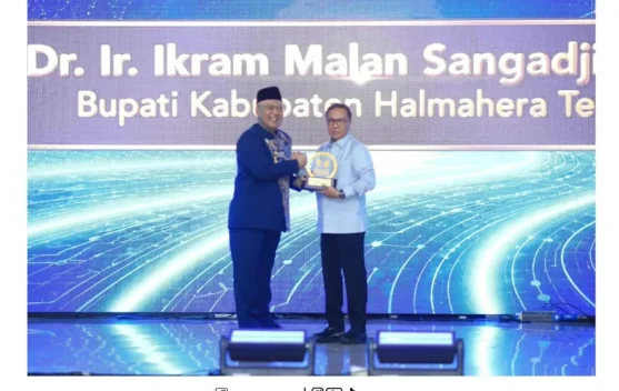 Bupati Halteng Raih Piala Citra Paramesti dari Universitas Terbuka