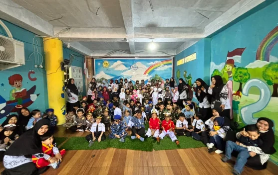 PAUD Runys School Kenalkan Profesi lewat Fashion Show