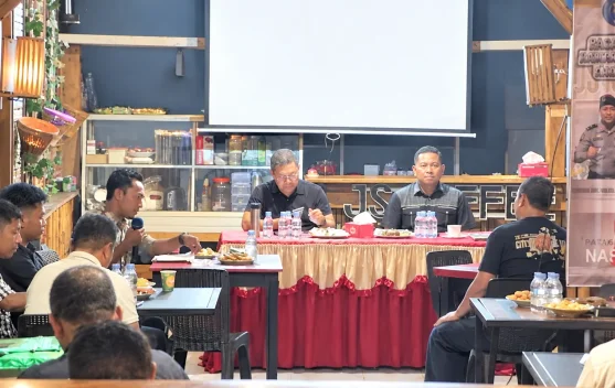 Kepala BNNP Malut dan Kapolres Sula Ajak Warga Perangi Miras dan Narkotika