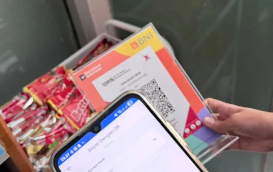 Serba Cashless? Waspadai Risiko Boros dan Keamanan Transaksi Digital