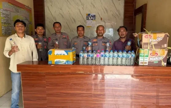 Tim Siber Polres Sula Berhasil Razia Ratusan Botol Miras Captikus